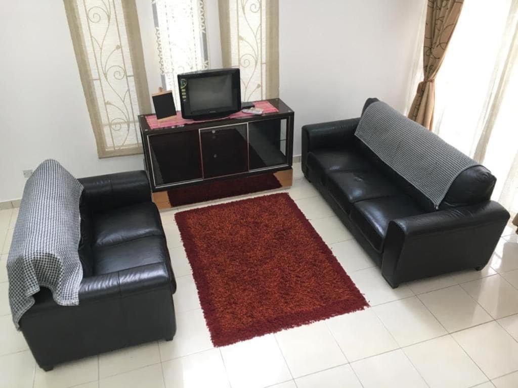 Kul Rest House Labu Luaran gambar